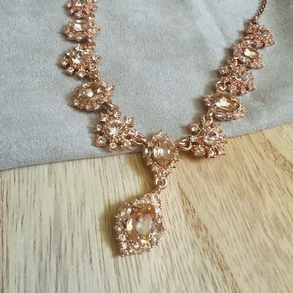 NWT Marchesa Rose Gold Necklace✨ - Picture 5 of 9
